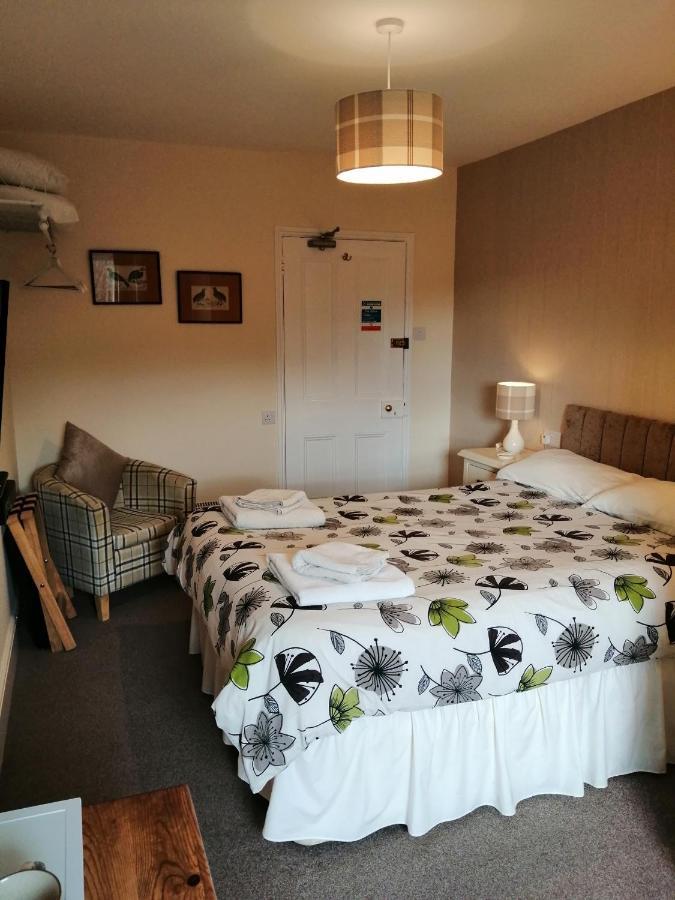 Lion Hotel Llanbister Eksteriør billede